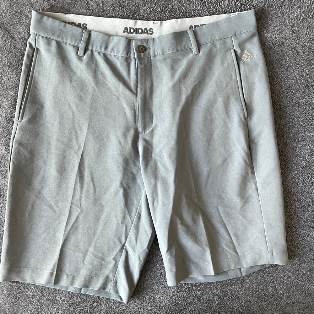 🔥Adidas Men's Light Gray Golf Shorts